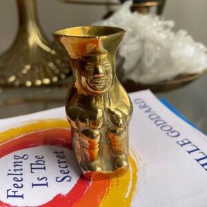 TINY ANTIQUE BRASS TOBY JUG HOME DECOR VINTAGE FROM ENGLAND